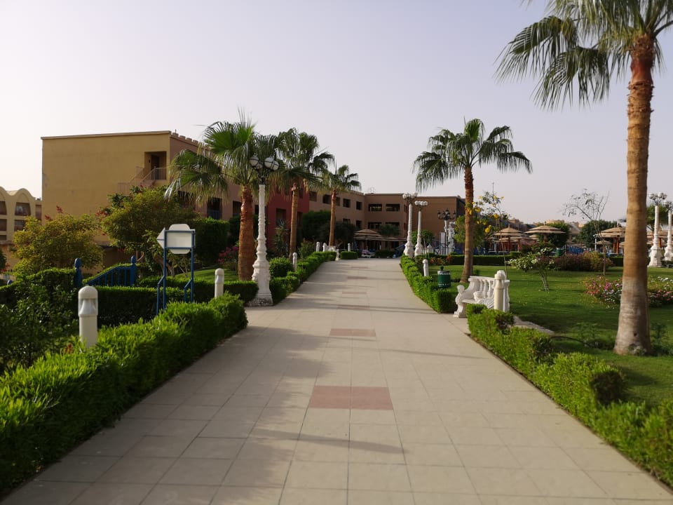 Gartenanlage Hotel Titanic Palace