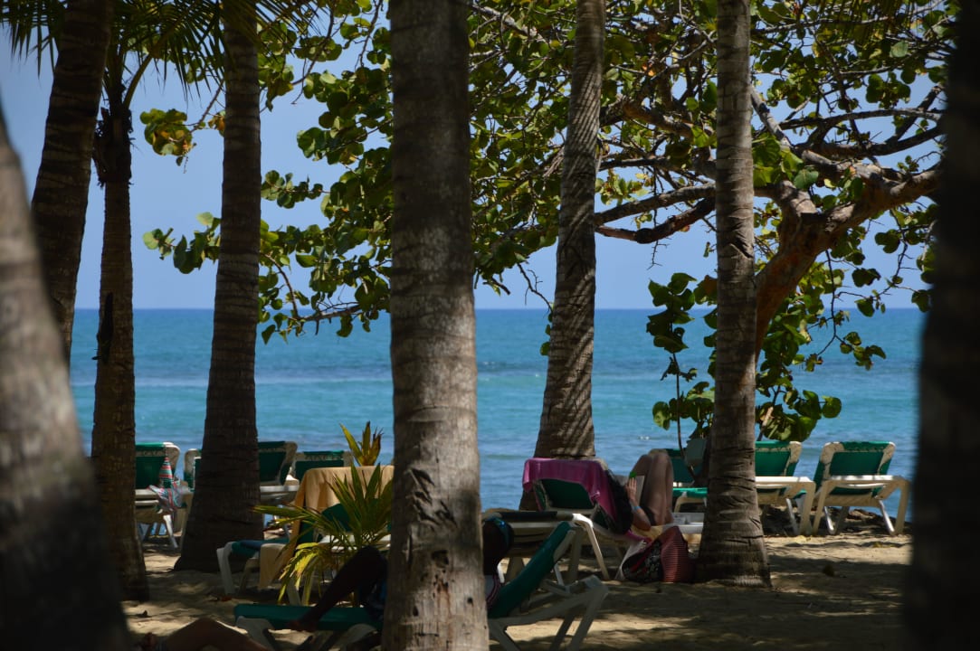 Strand Playabachata Hotel