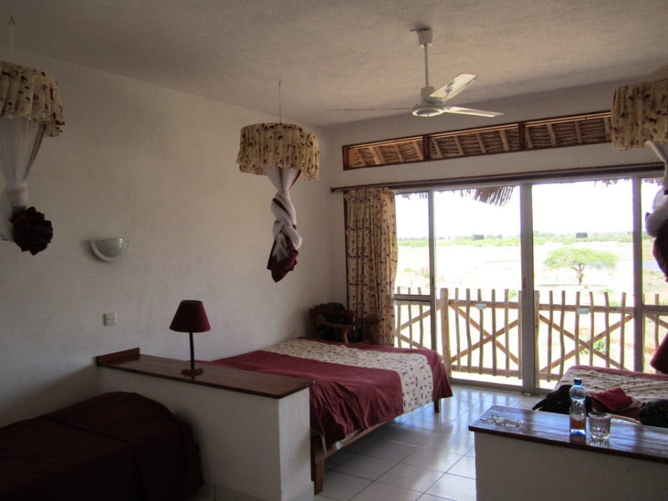 Unser Zimmer Voi Wildlife Lodge