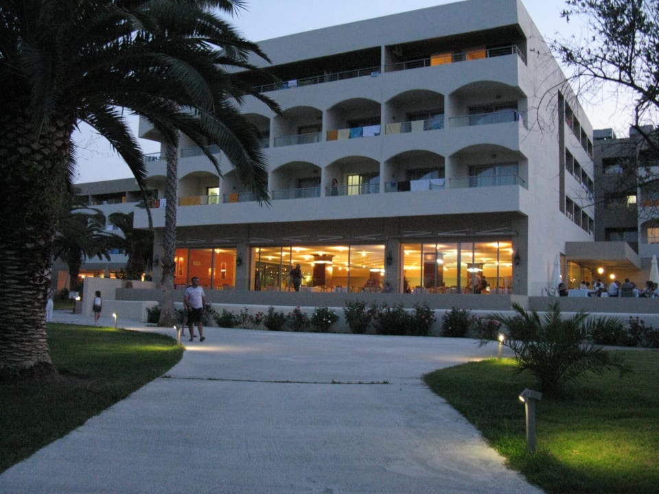 Вид с территории отеля Kassandra Palace Seaside Resort