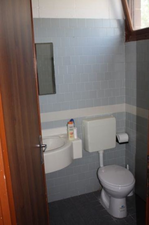 Das Badezimmer Rosapineta Camping Village