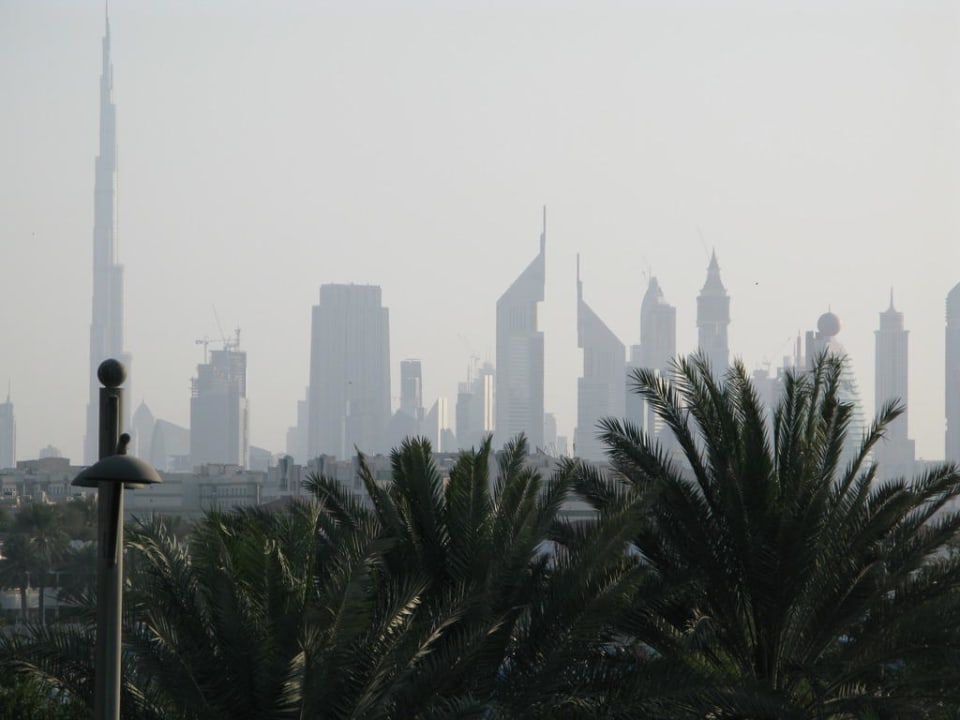 Aussicht auf die City Golden Sands Hotel Creek