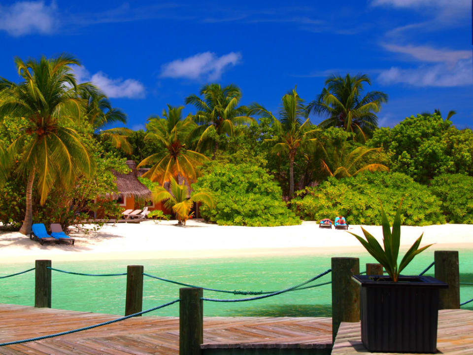 Blick auf die Beachvilla Kuredu Island Resort & Spa