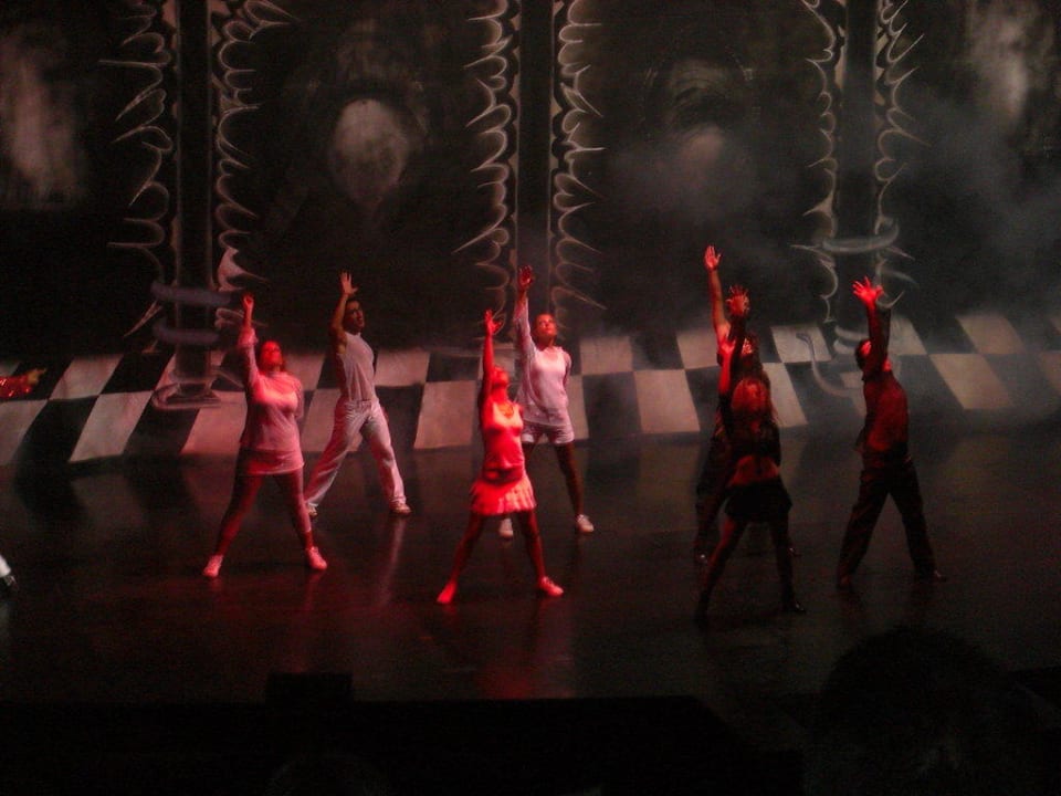 Michael Jackson Show Club Grand Side