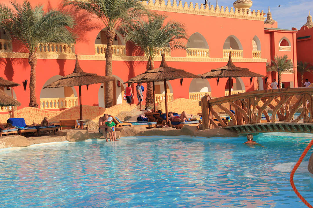 Активный бассейн Pickalbatros Alf Leila Wa Leila Resort - Neverland Hurghada