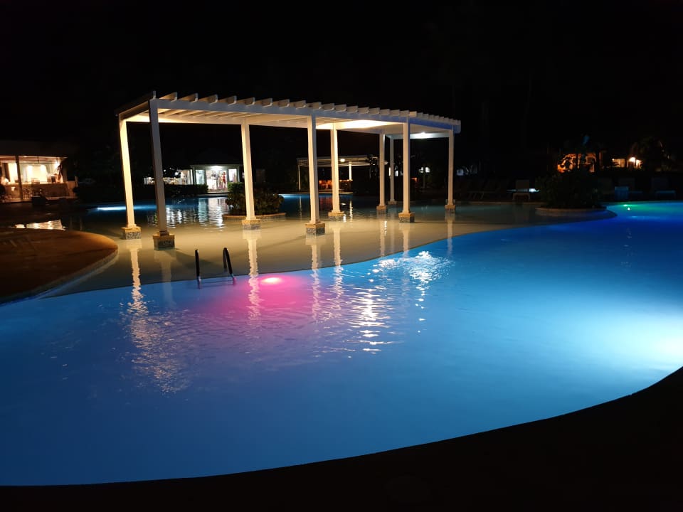 Pool Wyndham Alltra Samana