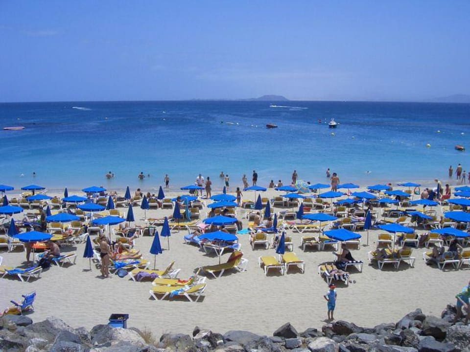 Strand von Playa Blanca! Hotel THB Tropical Island