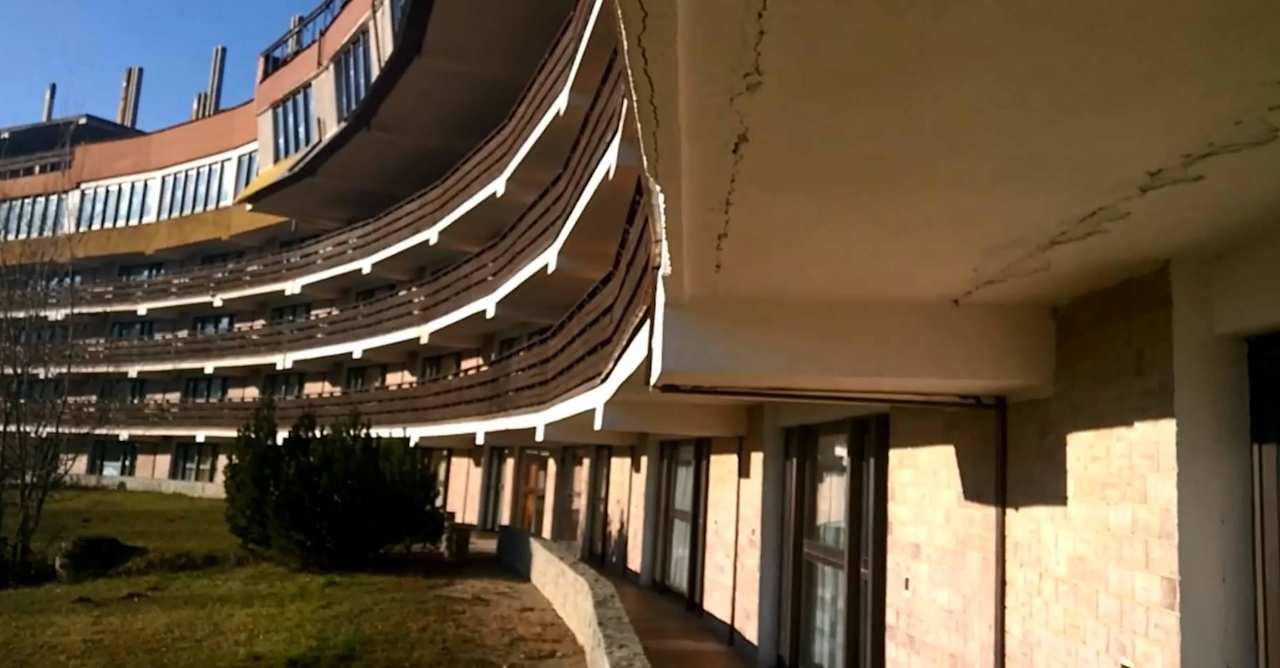 Widok z tarasu Centrum Kongresów i Rekreacji Orle Gniazdo