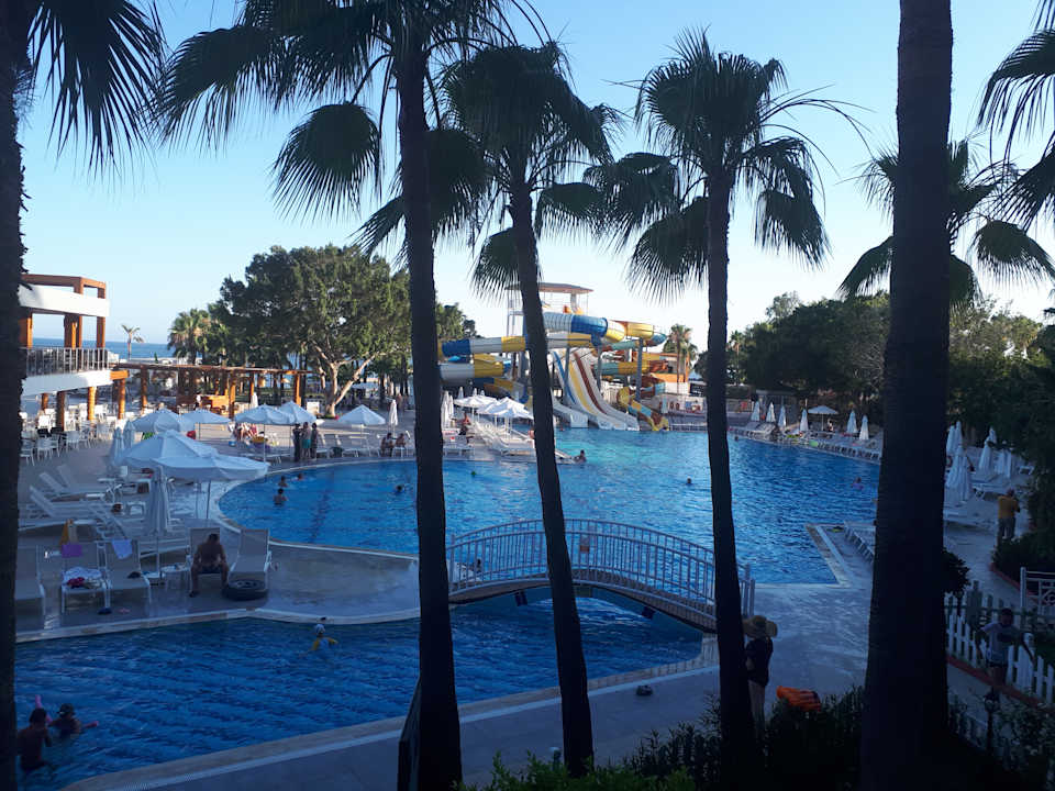 Pool Mira Meridia Beach Hotel