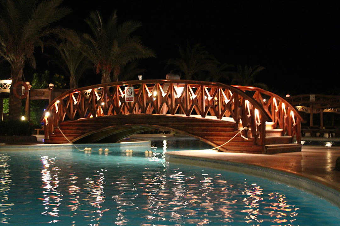 Мостик Riviera Aqua Park Resort