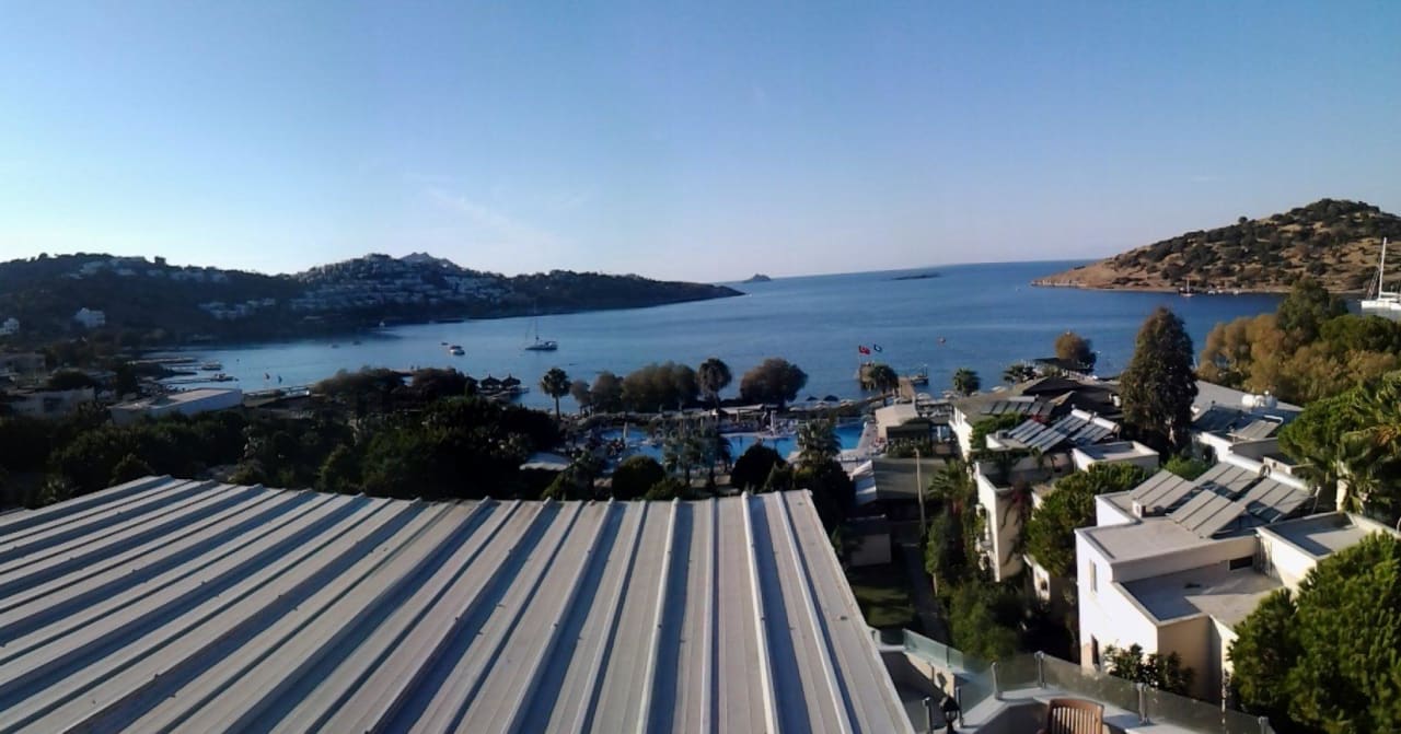 Blick von der Hotelterrasse Golden Age