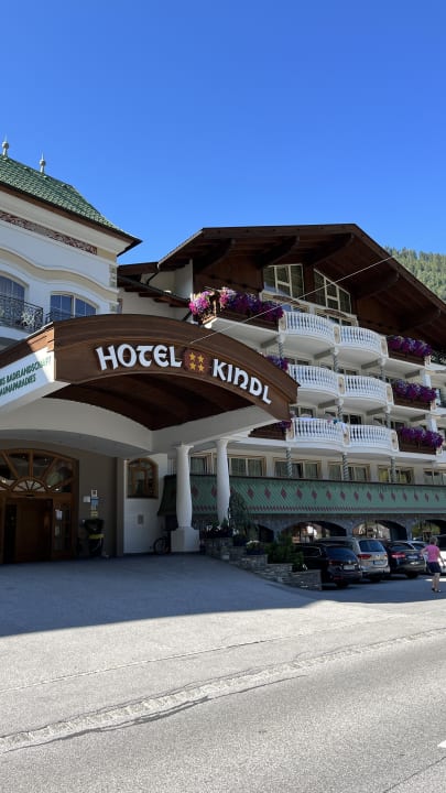 Außenansicht Alpenhotel Kindl