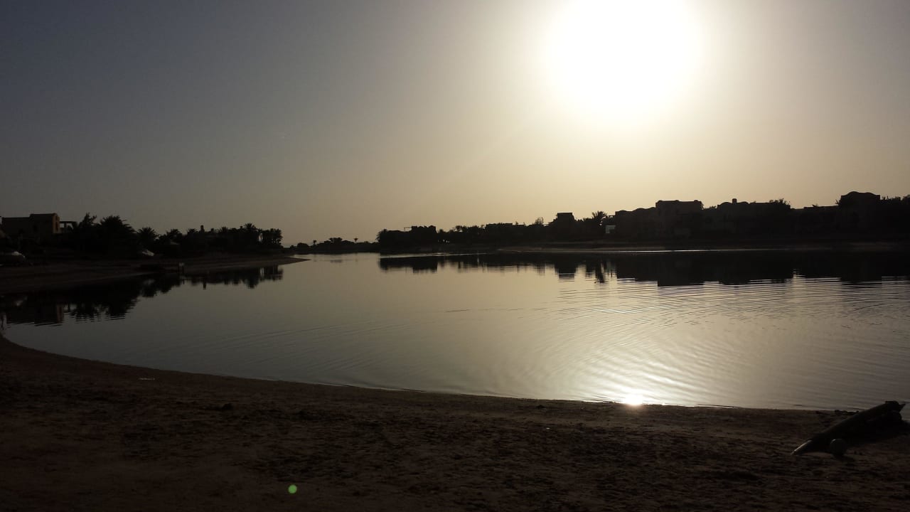 Lagune um 6:15 morgens Three Corners Rihana Resort Deluxe