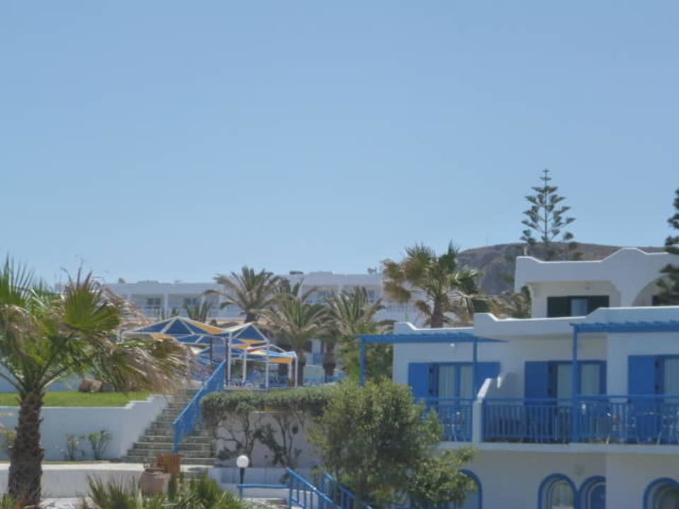 Sicht auf den Pool Mitsis Selection Rinela