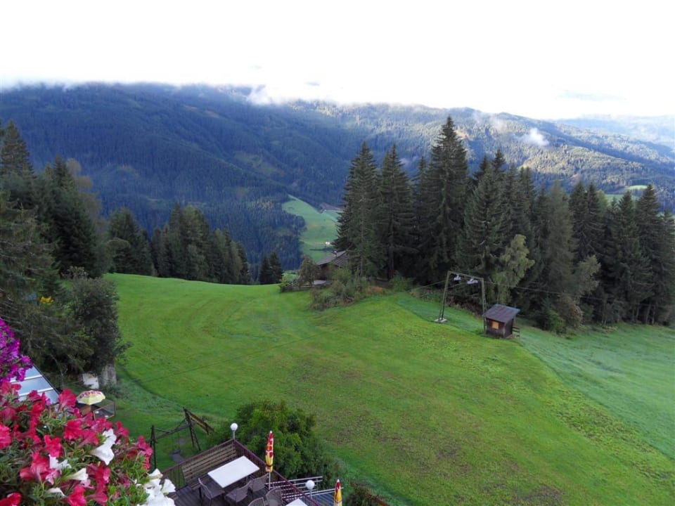 Uitzicht naar links Frieden DAS Alpine Panorama  Hotel