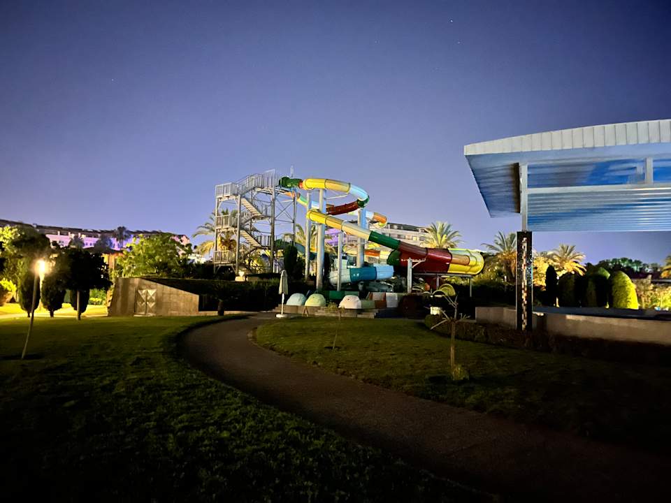 Gartenanlage TUI BLUE Xanthe