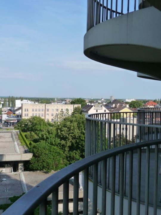 Ausblick vom Balkon Richtung Innenstadt Augsburg Dorint Hotel An der Kongresshalle Augsburg