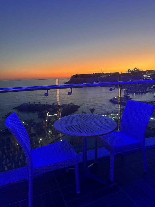 Außenansicht Granada Luxury Okurcalar