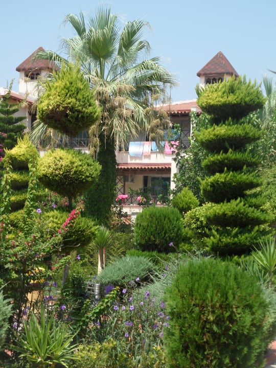 Gartenanlage Saphir Hotel & Villas