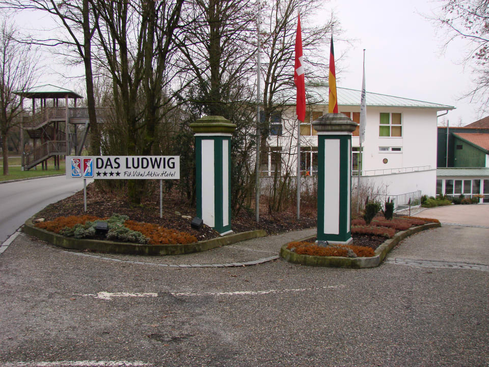 Einfahrt zum Hotel Hotel Das Ludwig