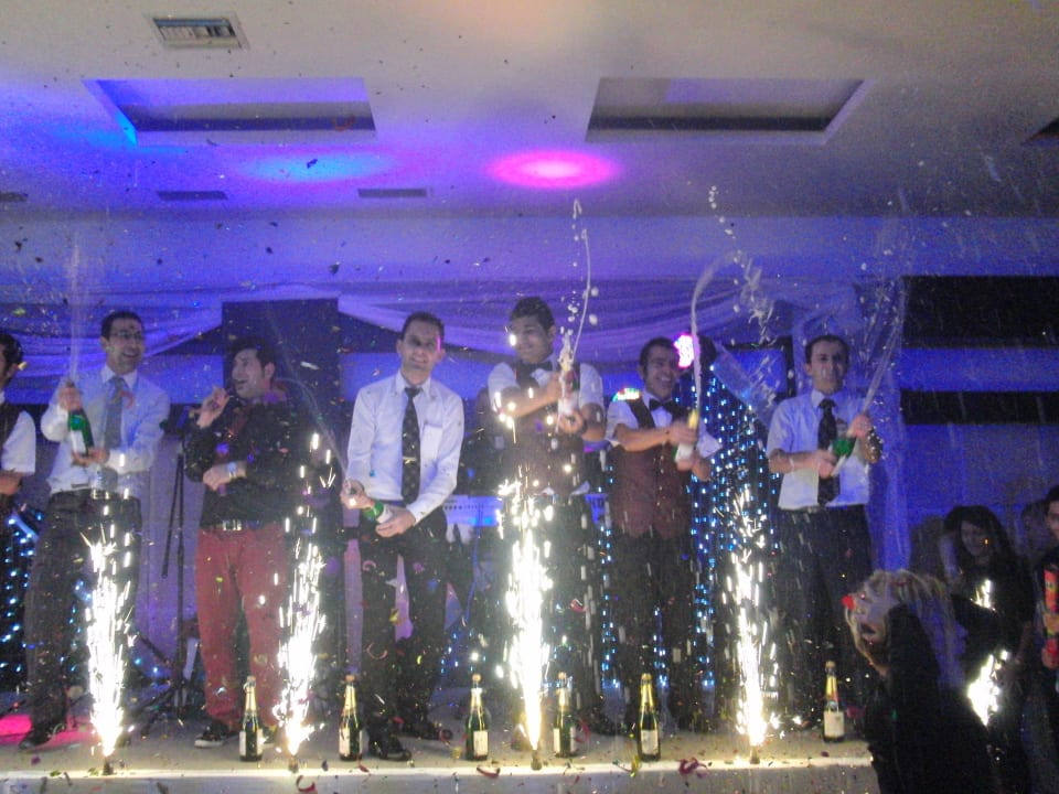 Silvester Champagne spritzen  Washington Resort & SPA