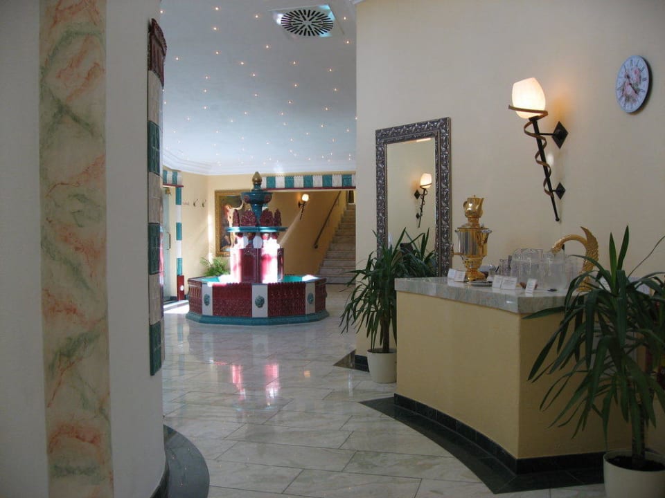 Tee- und Wasserbar im Saunaschlössl Hotel Parkschlössl Zu Thyrnau