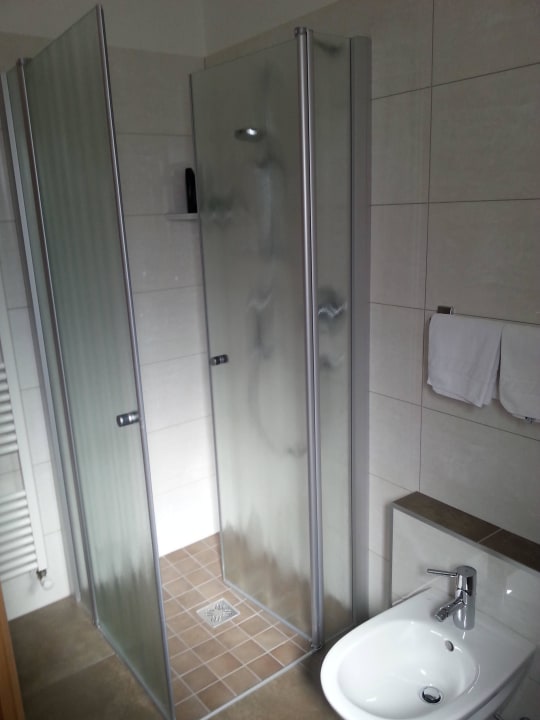 Dusche Frühstückspension Roter Adler