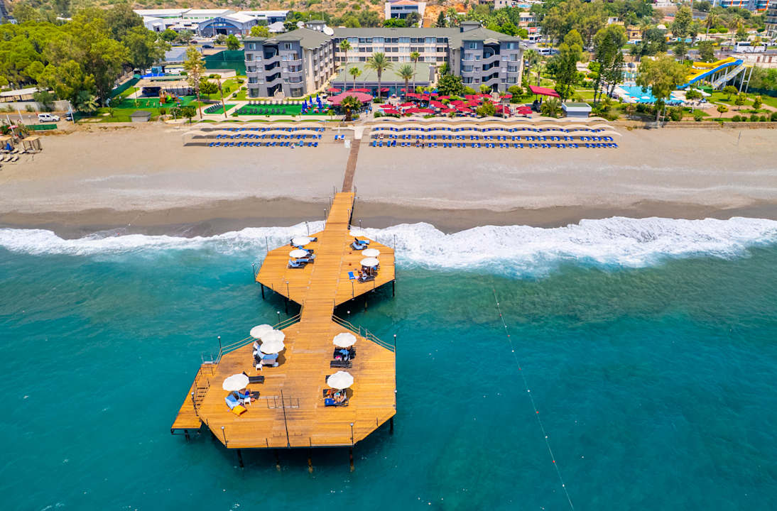 Strand Senza Sunset Beach Hotel