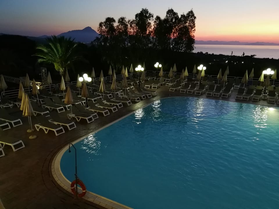 Pool Hotel Costa Verde