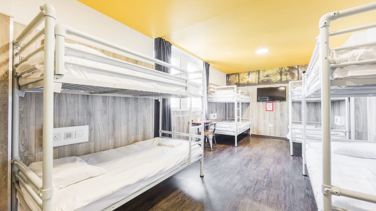 Zimmer Euro Hostel
