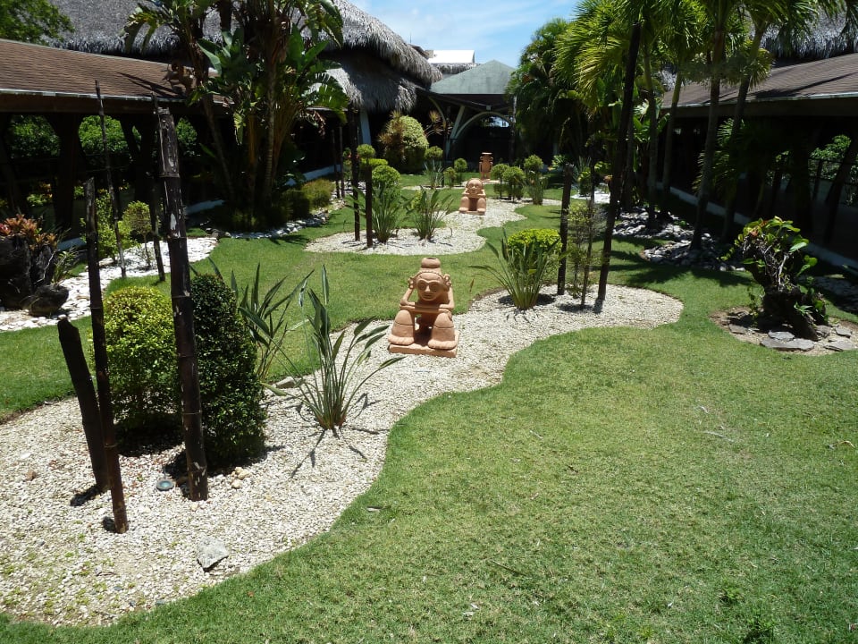 Eingang Grand Sirenis Punta Cana Resort & Aquagames
