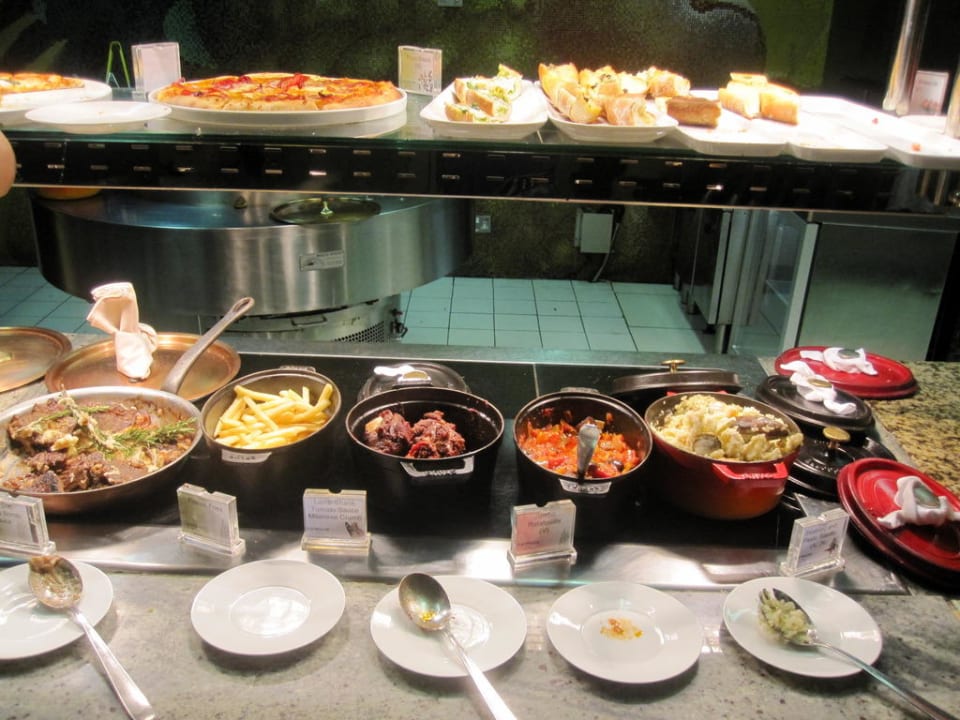 Buffet The Westin Dubai Mina Seyahi Beach Resort & Marina