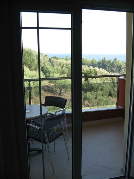 Hotel Lagomandra Balkon mit Meerblick Hotel Lagomandra Beach