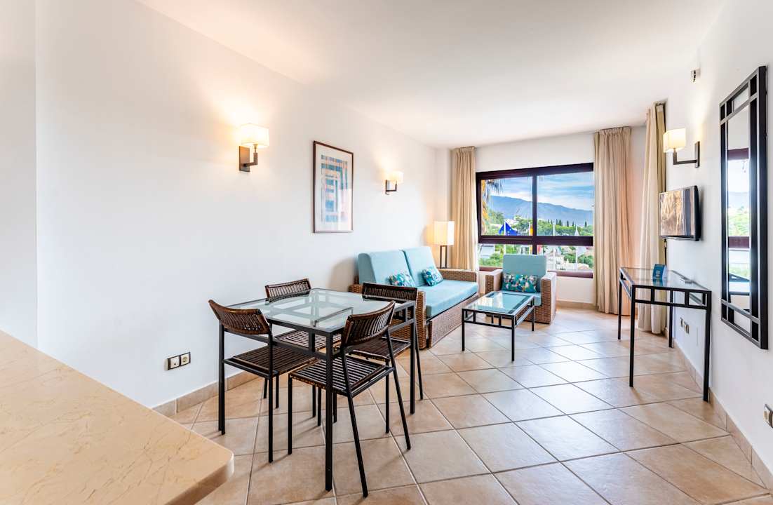 Zimmer Bakour Oh Nice Costa del Sol