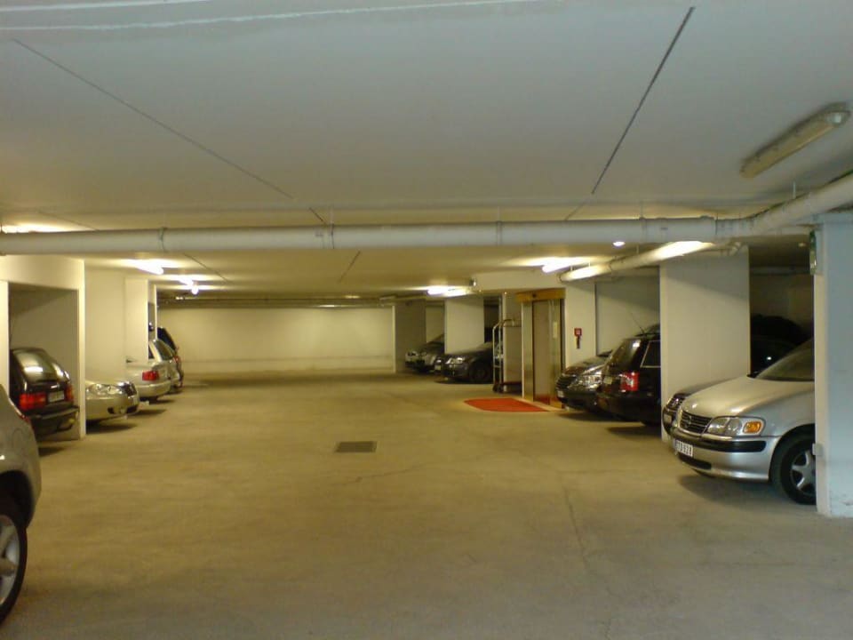 Tiefgarage Baby- & Kinderhotel Laurentius