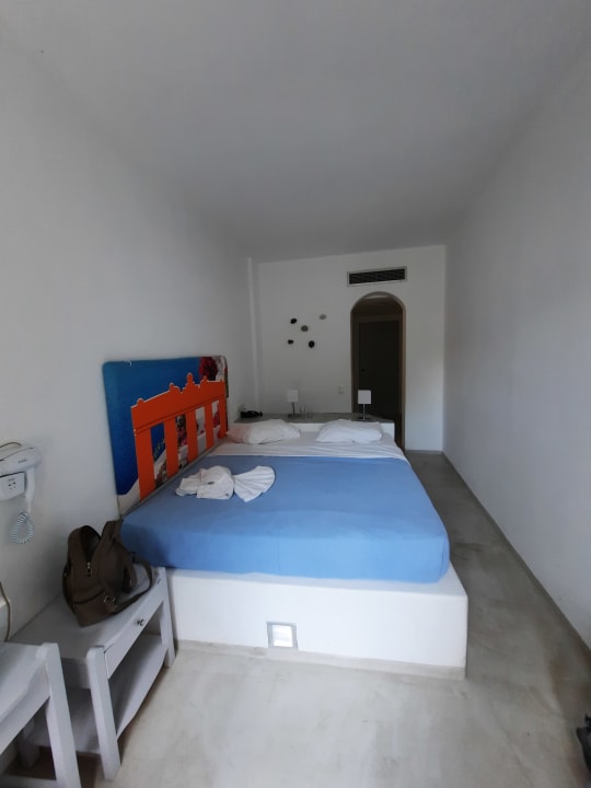 Zimmer RK Beach Hotel