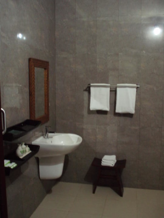 Bad Villa linke Ansicht vom Eingang Hotel Beji Ubud Resort