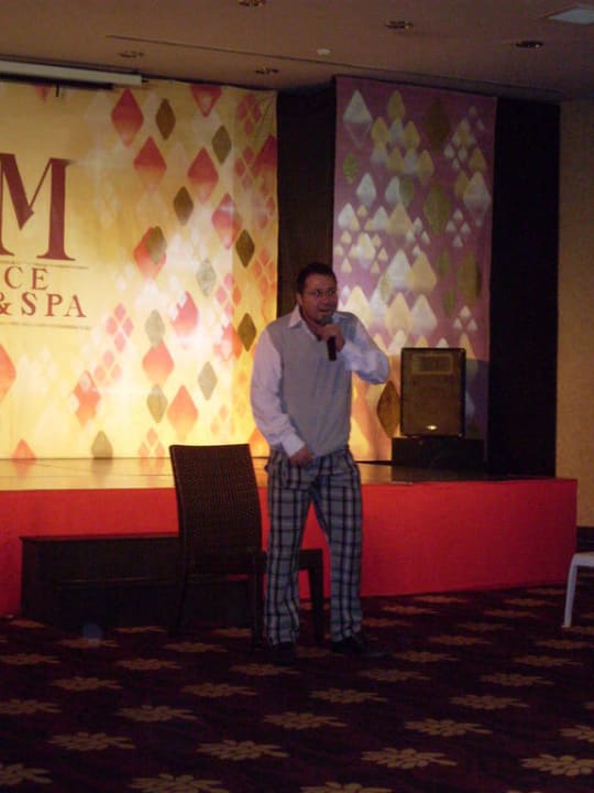 Der Chef der Animateure Siam Elegance Hotels & Spa