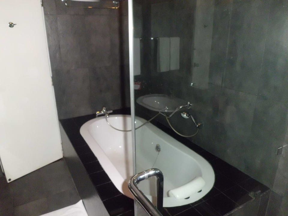 Sogar mit Badewanne Hotel Cinnamon Citadel Kandy