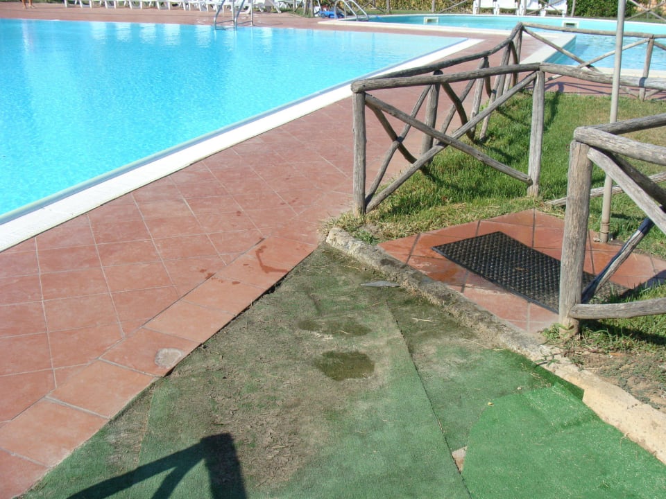 Dreckig und ungepflegt Villaggio Turistico Mare Si