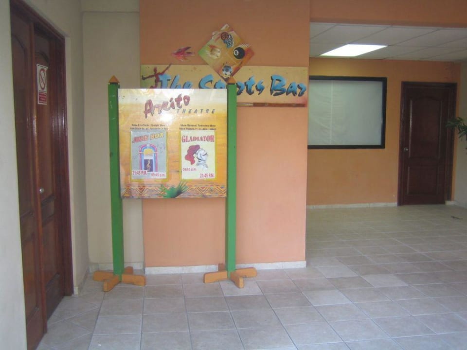 Eingang zur Sportbar Royalton Splash Punta Cana