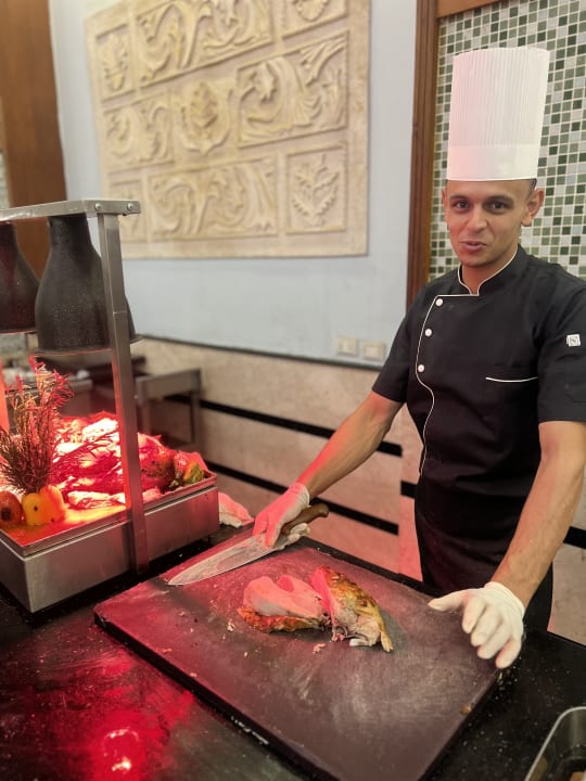 Gastro Royal Lagoons Resort & Aqua Park