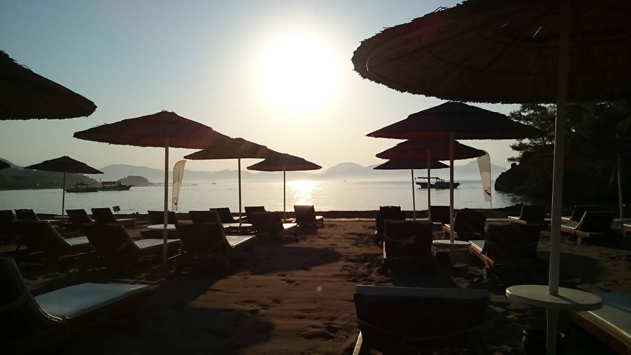 Strand in der Morgensonne TUI BLUE Seno - Adults Only