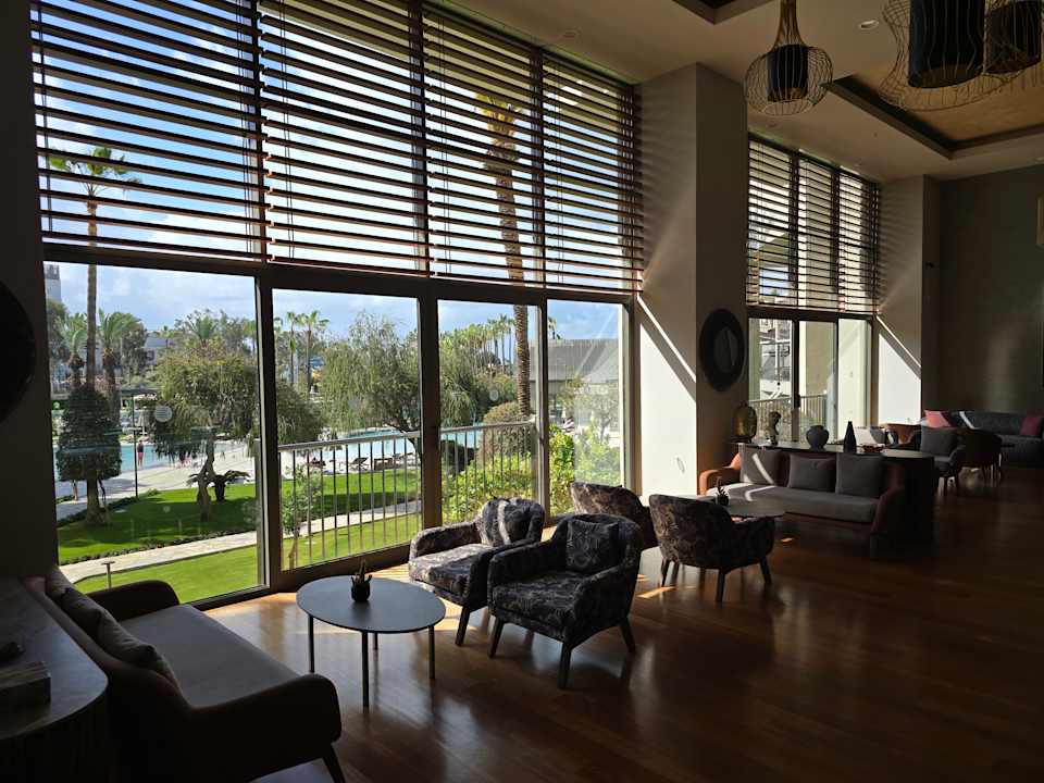 Lobby Arum Barut Collection