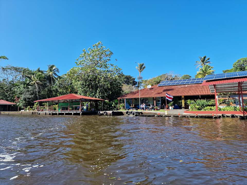 Außenansicht Evergreen Lodge Tortuguero