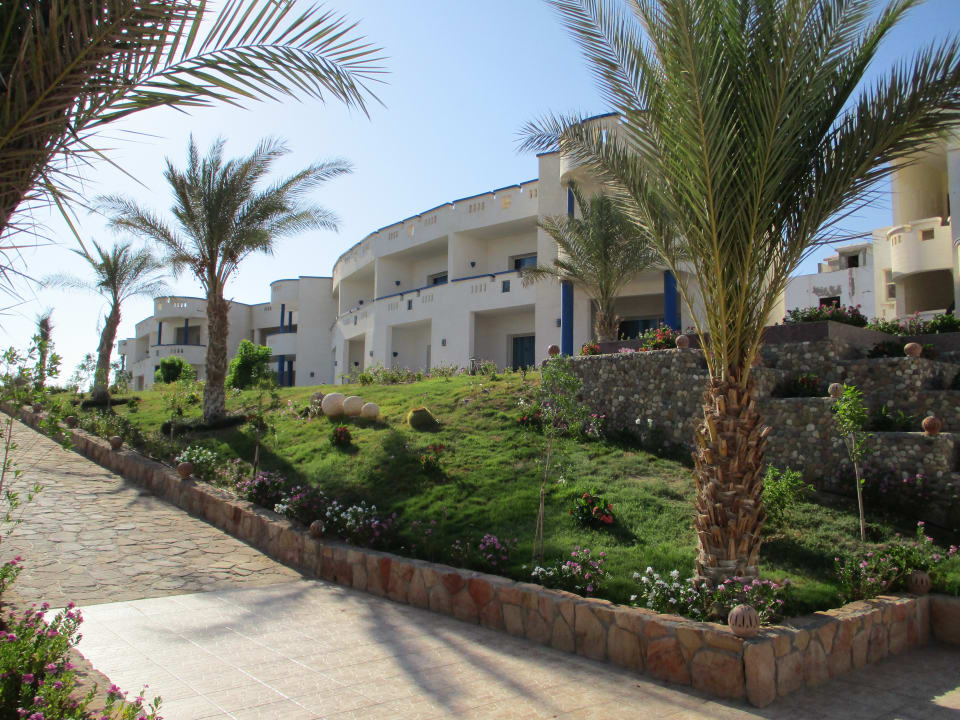 Gartenanlage Coral Sun Beach