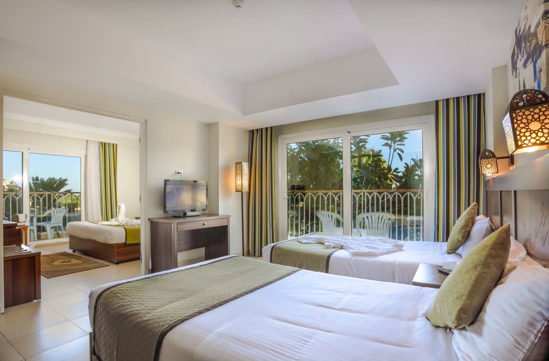 Zimmer Royal Star Beach Resort