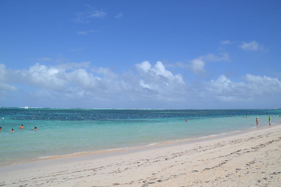 Klares Wasser, ca. 25 Grad Celsius Villas Bavaro Resort & Spa