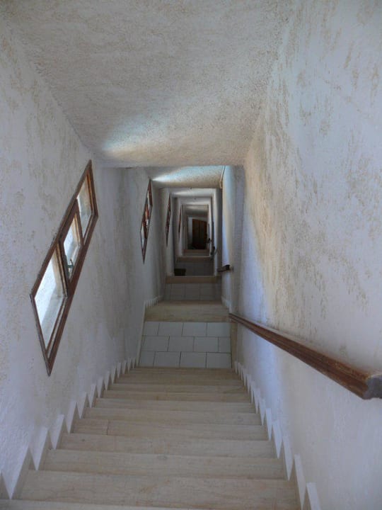 der tägliche Weg vom Eingang ins Zimmer Hotel Sunlight