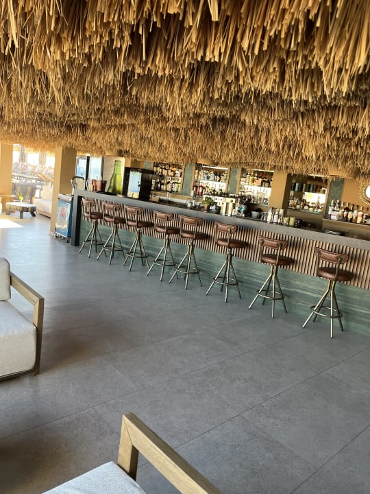 Gastro Minos Ambassador Suite & Spa